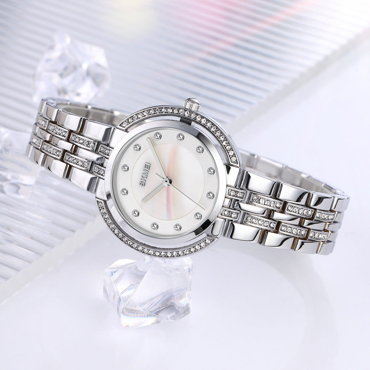 SKMEI 1979 Women Elegant Crystal-Studded Watch - Silver