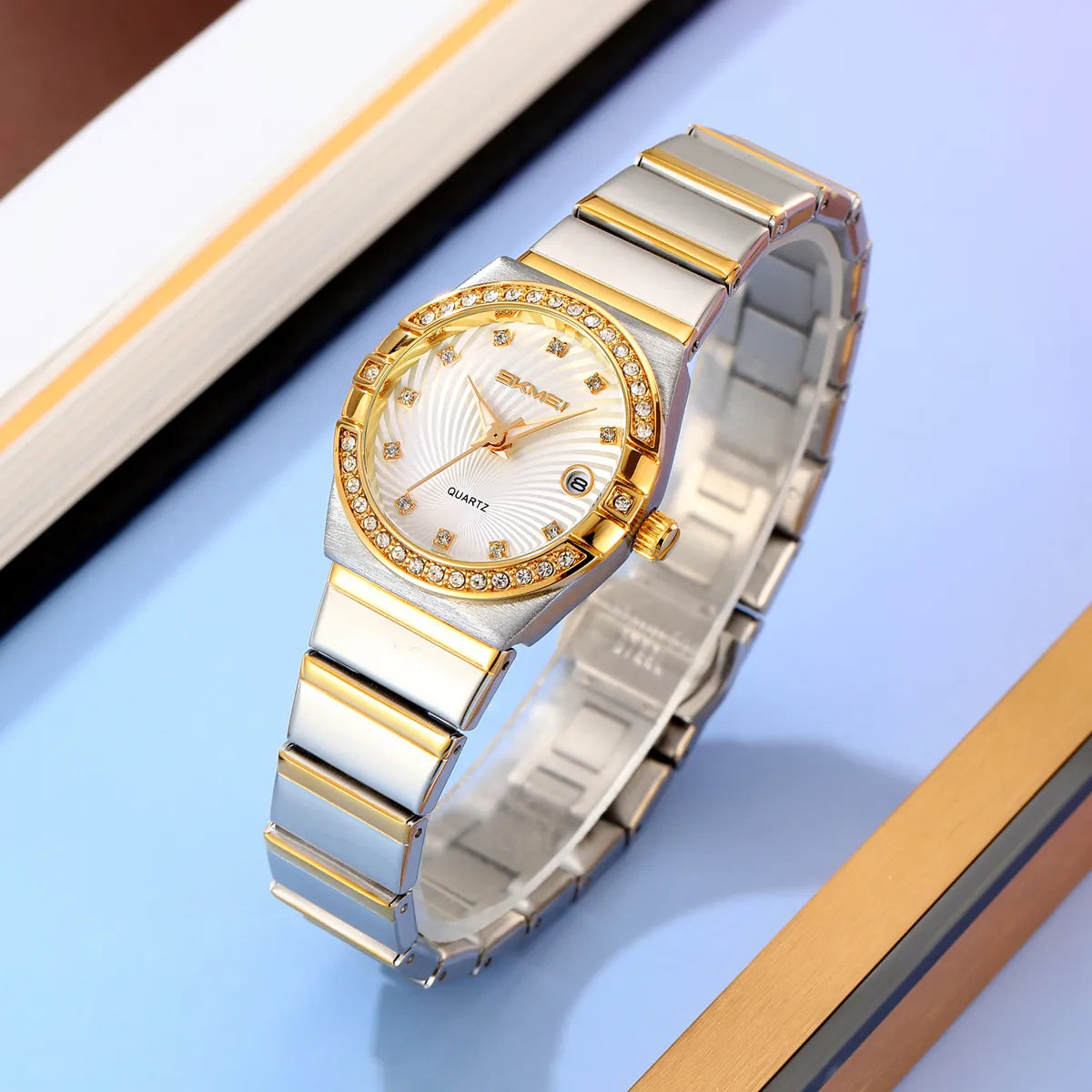 SKMEI 2342 Women Elegant Ladies Crystal Watch - Silver/Gold