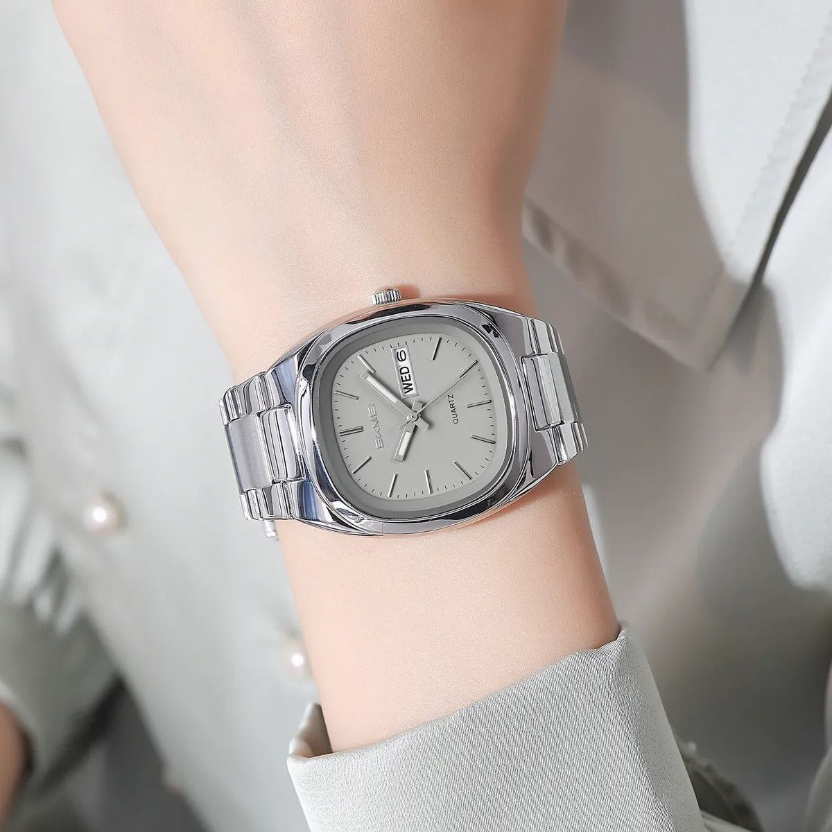 SKMEI 2420 Unisex Analog Quartz Day-Date Watch - silver/grey image 2