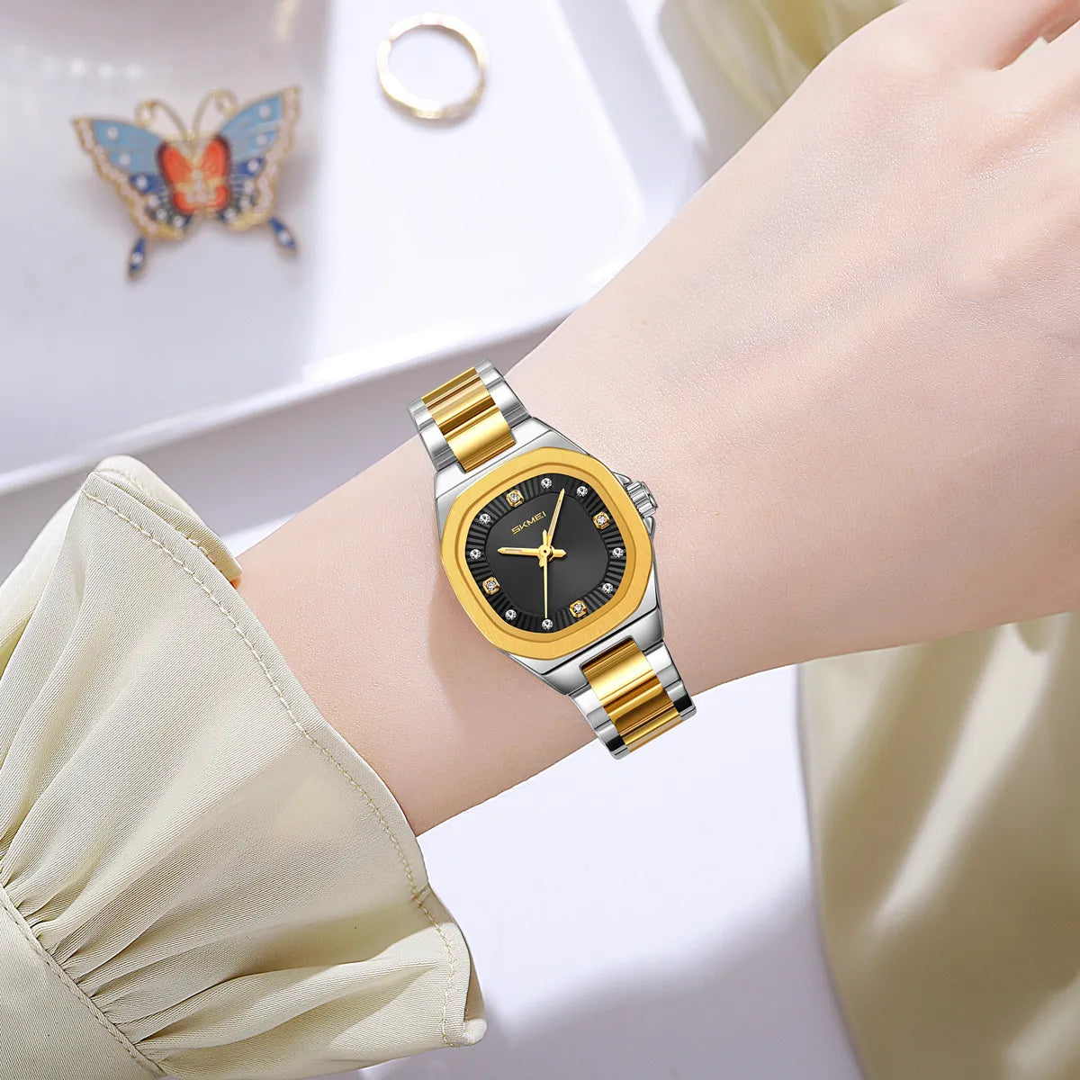 SKMEI 9408 Women Elegant Quartz Watch - silver/gold-black